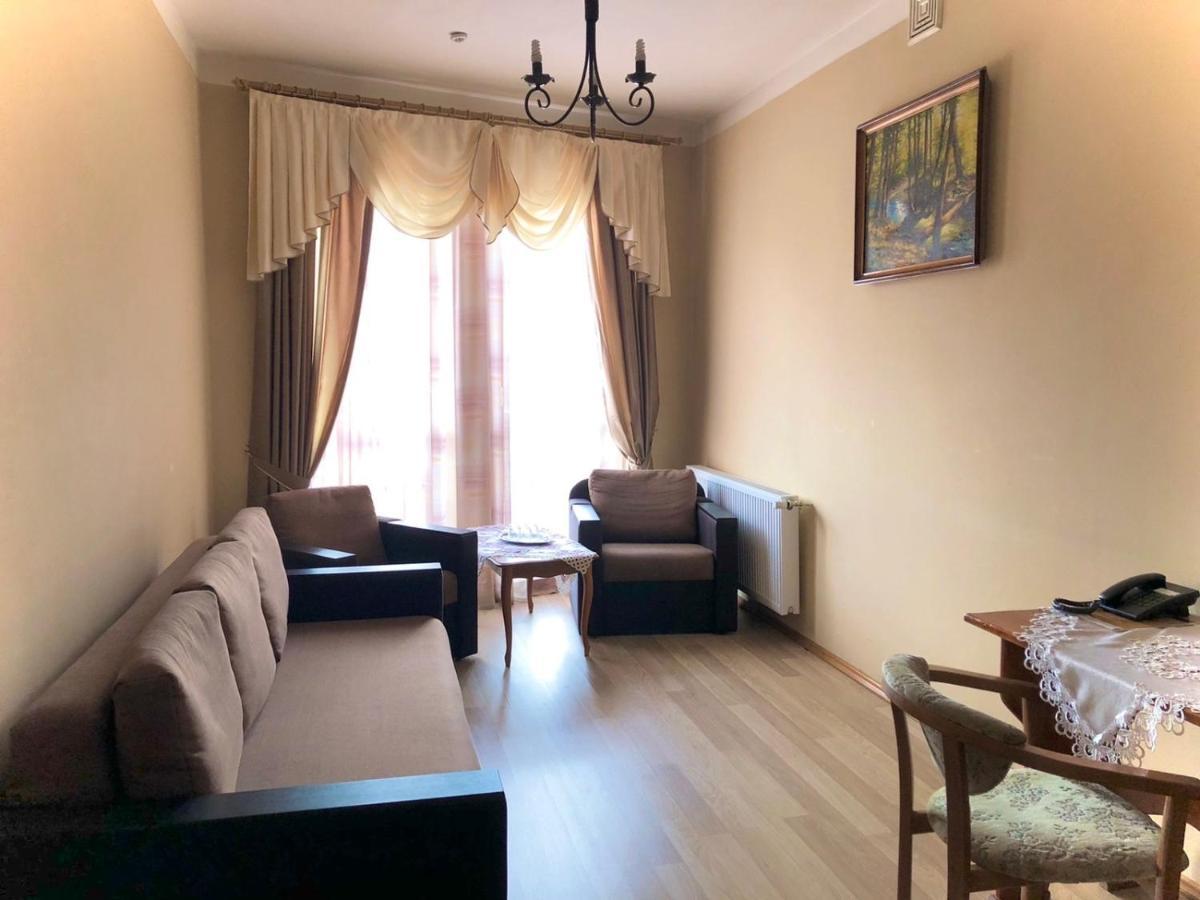 Atlant Hotel Użhorod Zewnętrze zdjęcie
