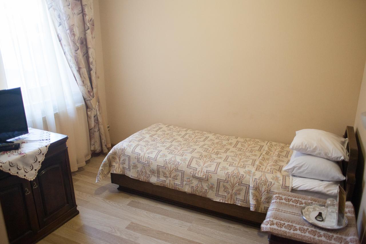 Atlant Hotel Użhorod Zewnętrze zdjęcie