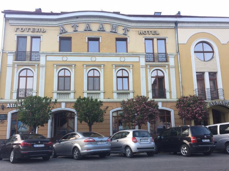 Atlant Hotel Użhorod Zewnętrze zdjęcie