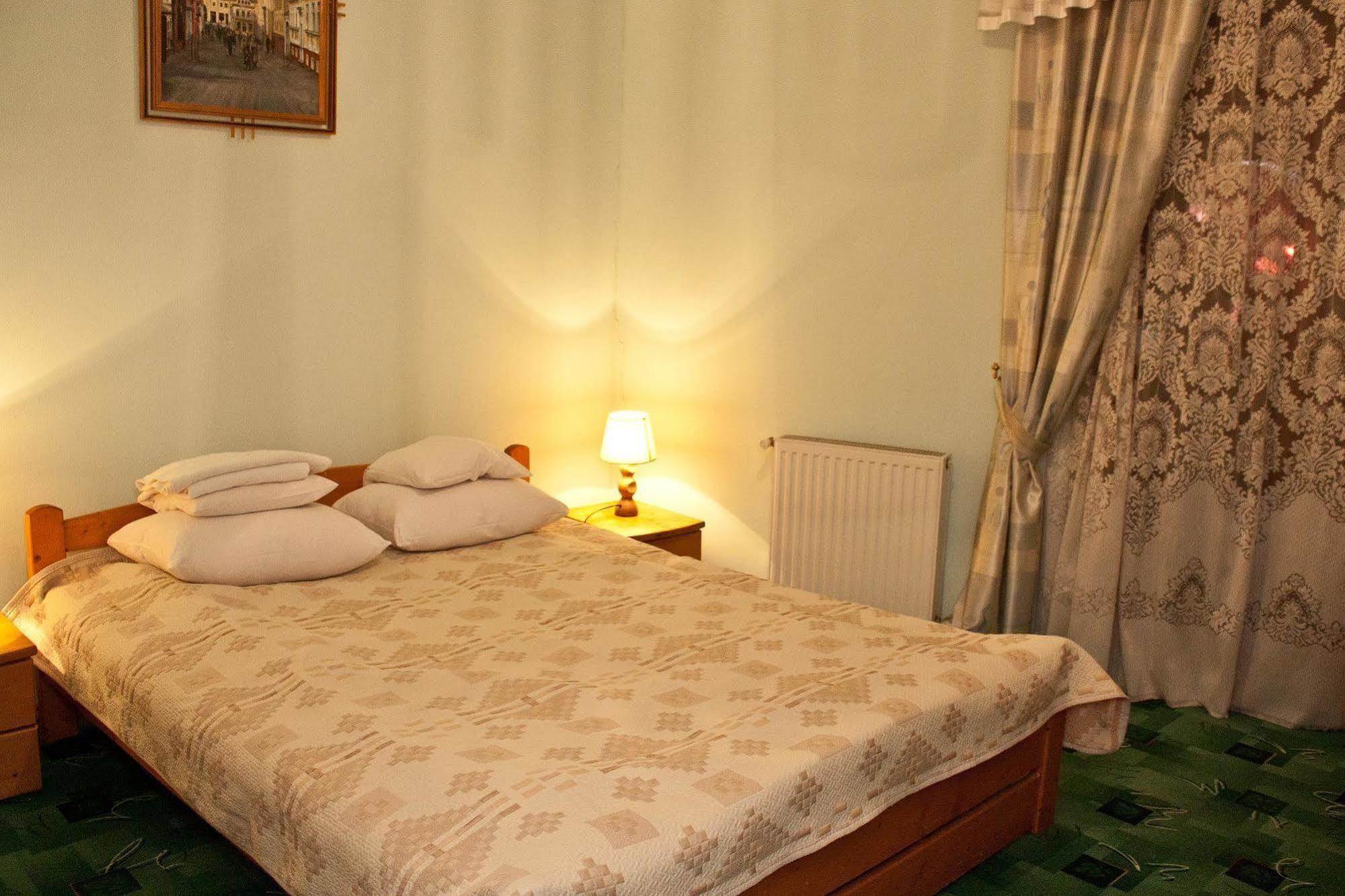 Atlant Hotel Użhorod Zewnętrze zdjęcie