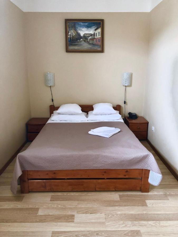 Atlant Hotel Użhorod Zewnętrze zdjęcie